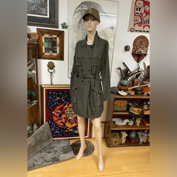 Dark Green Military Style Button Down Jacket - Picture 10 of 12